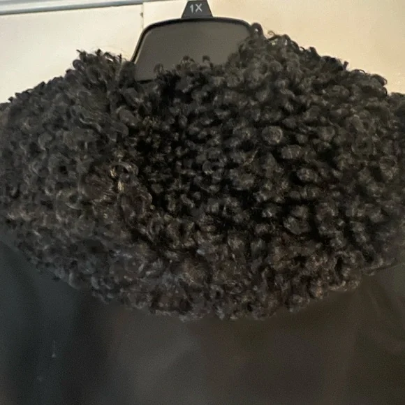 NWOT VERA WANG SIMPLY VERA WINTER JACKET - Picture 4 of 7